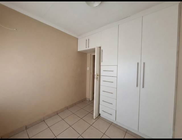 3 BEDROOM HOUSE FOR SALE IN VANDERBIJLPARK SE 6